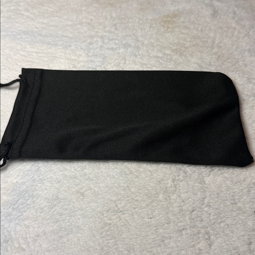 Sunglasses Drawstring Bag/Cleaning cloth - Picture 2 of 2